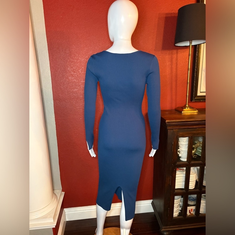 Jonathan Simkhai- Elegant Blue Long Sleeve Ribbed Knit Dress. Size S - Picture 2 of 6